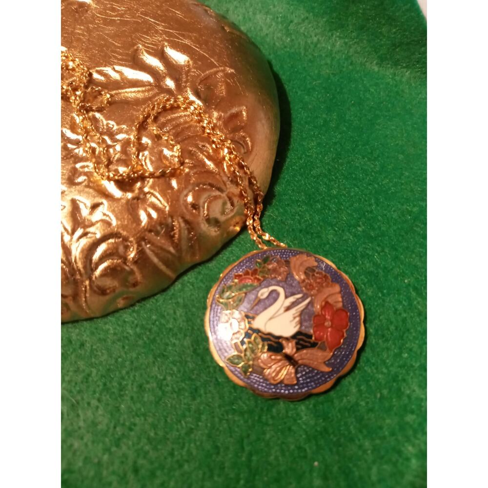 Cloisonné Swan Pendant Necklace Stamped Fish Pendant 1.55"  chain is 19" long - Picture 3 of 5